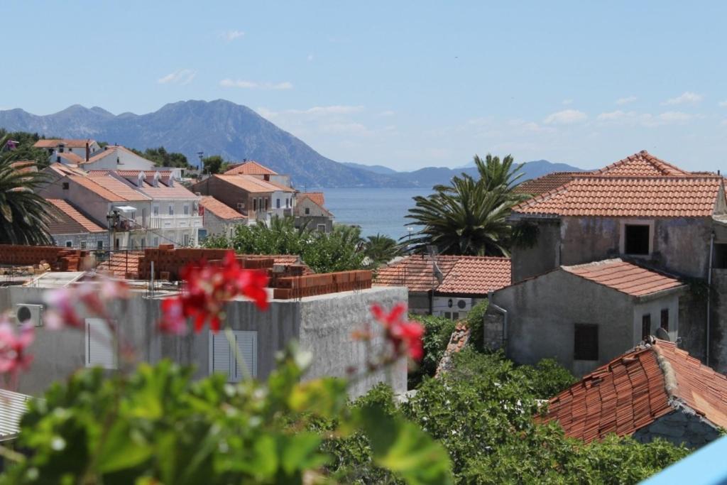 Apartman By The Sea Sucuraj, Hvar - 3589 *